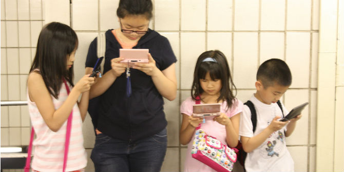 What do Chinese parents say and do about their children's online safety?